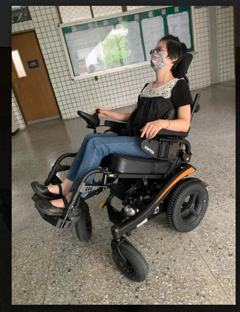 �@�̪��q�ʽ����R�E���C