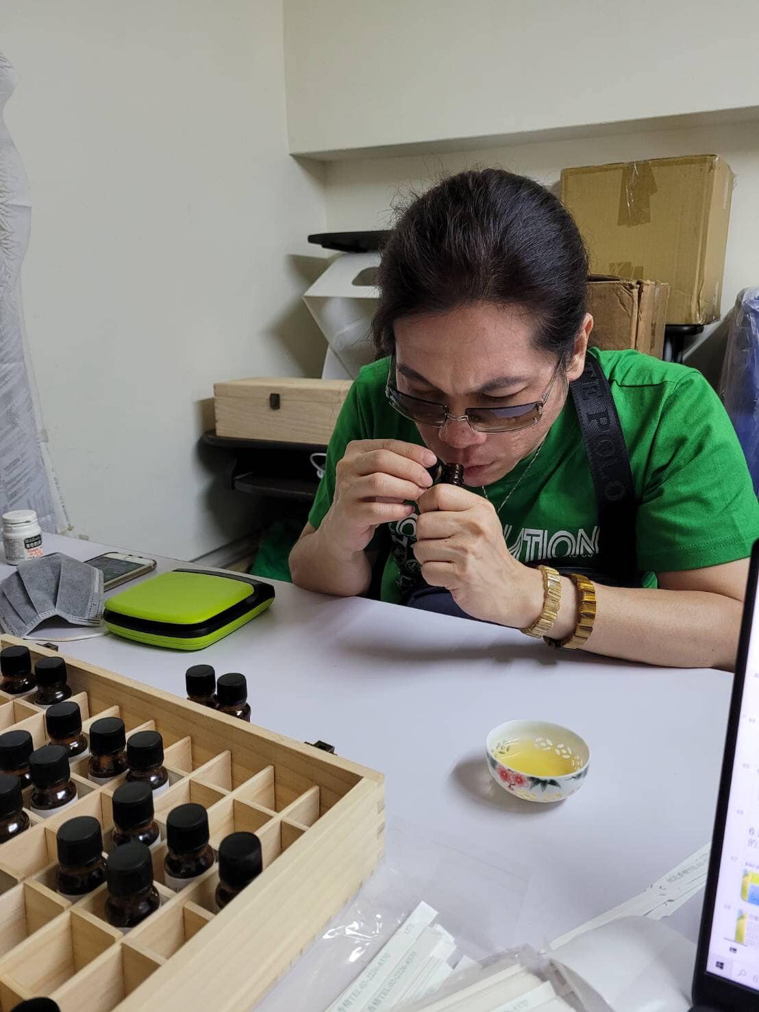 �����խ��v�����@�ۦb�Э��u�{�u�@�C