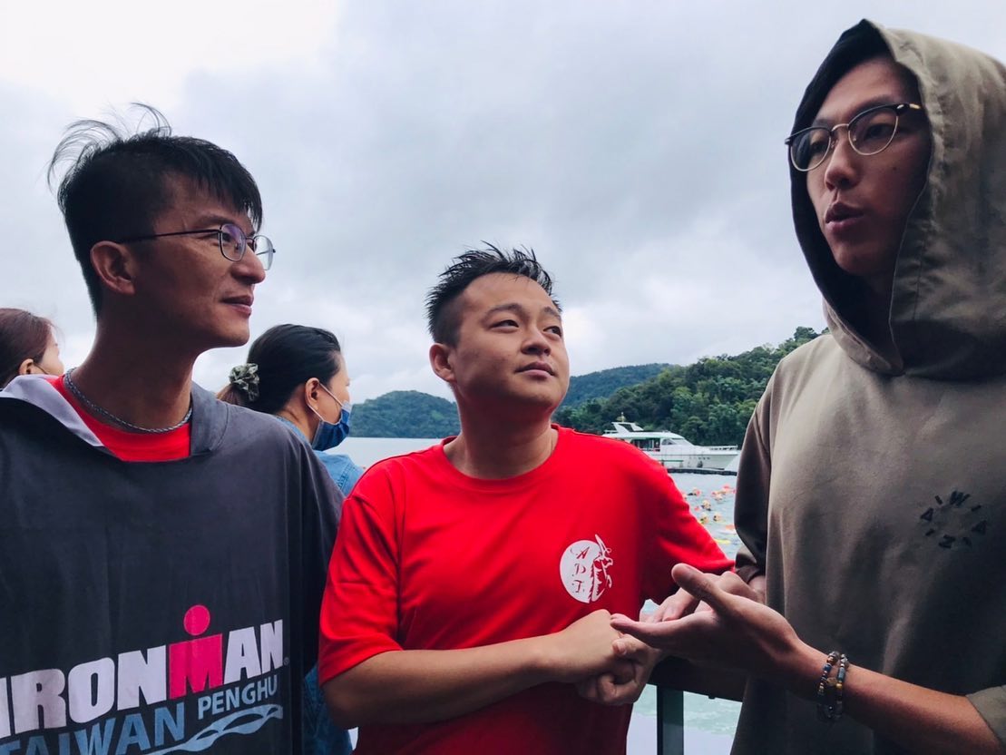 �f�a�M�ש󧹦��ɨơA�P�§Ӥu��U�C