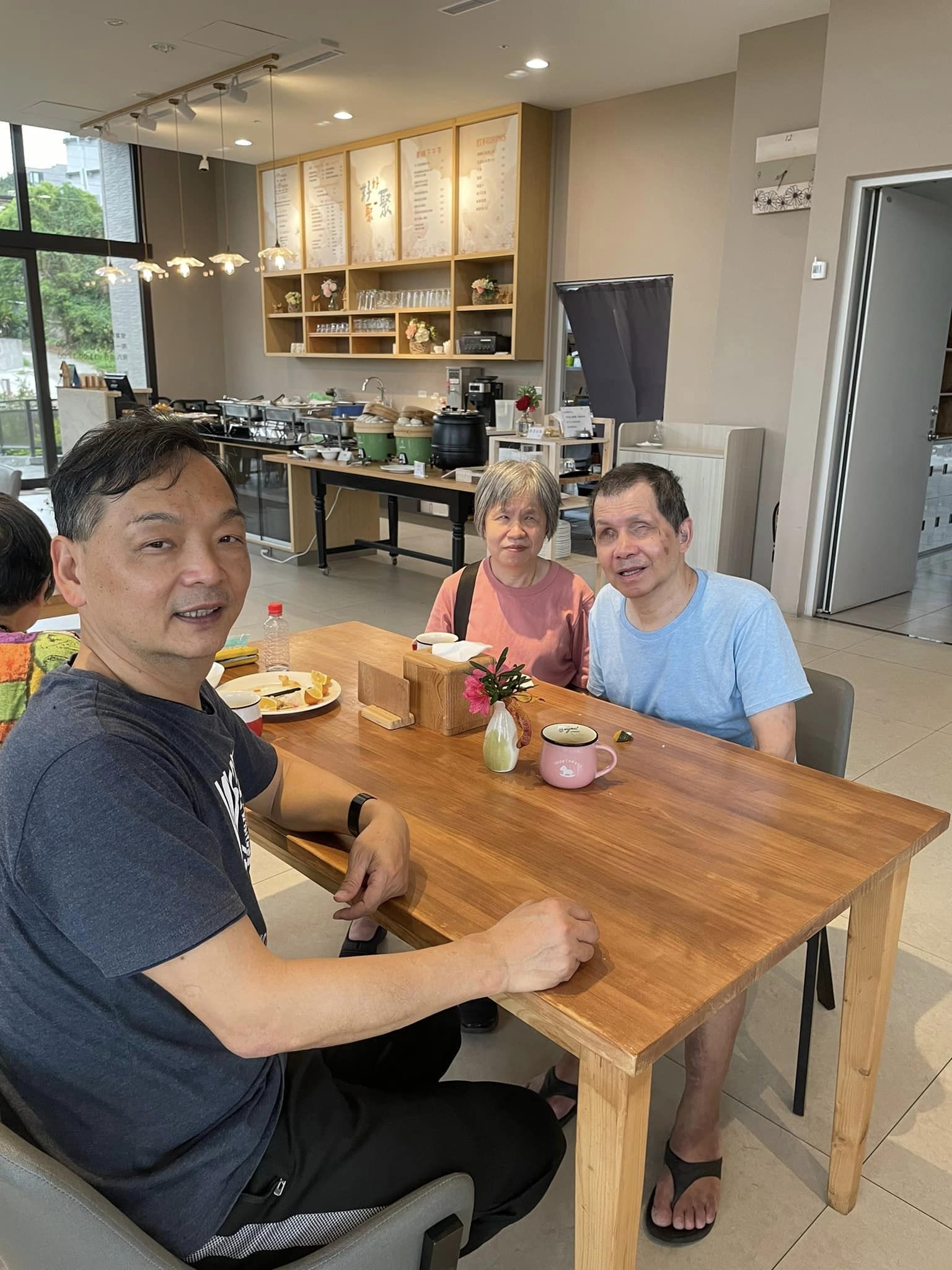 �п�H�����s�б¡]���^�P�_�����Ұ��C