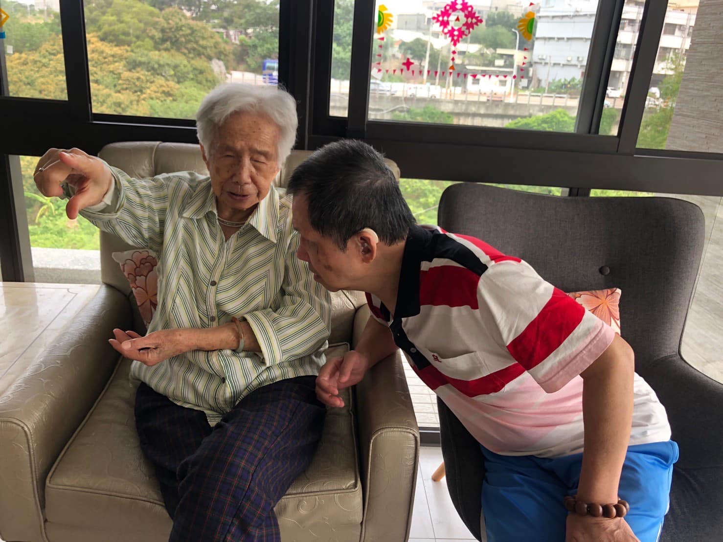 �_�Ѯv�b�n�n��ϥ�s�B�͡C�L�̤]�|���ɦۤv���G�ơC