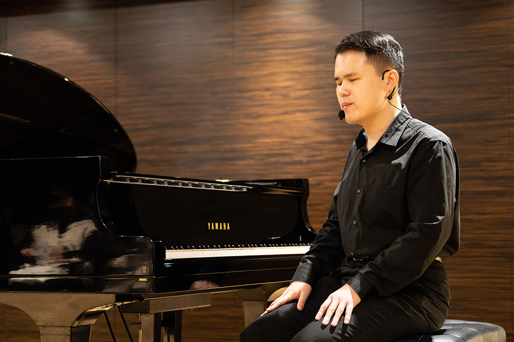 �ϤT�G�v�ͼu�����ǥͳ\���ۡC