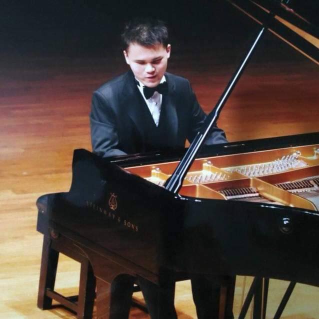 �\���ۭ��ֺt���ͲP������I�b�L���٧U����a�Q�d�ǮɡC