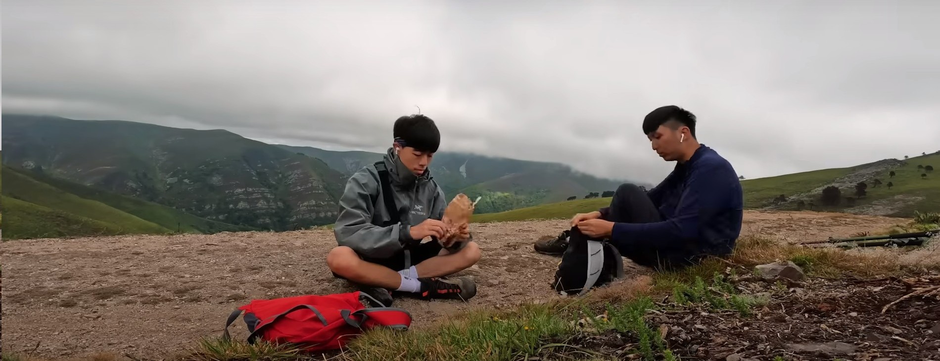 ��H�H���H�a�ɥR��q�C