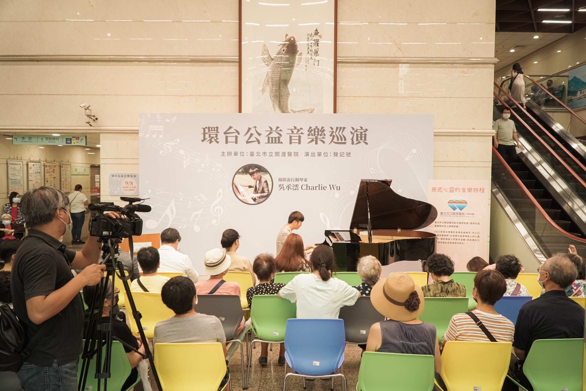 �d���X�b�U��|�j�U�A�@���S�@���t�����^���f�ͤήa��ť�C