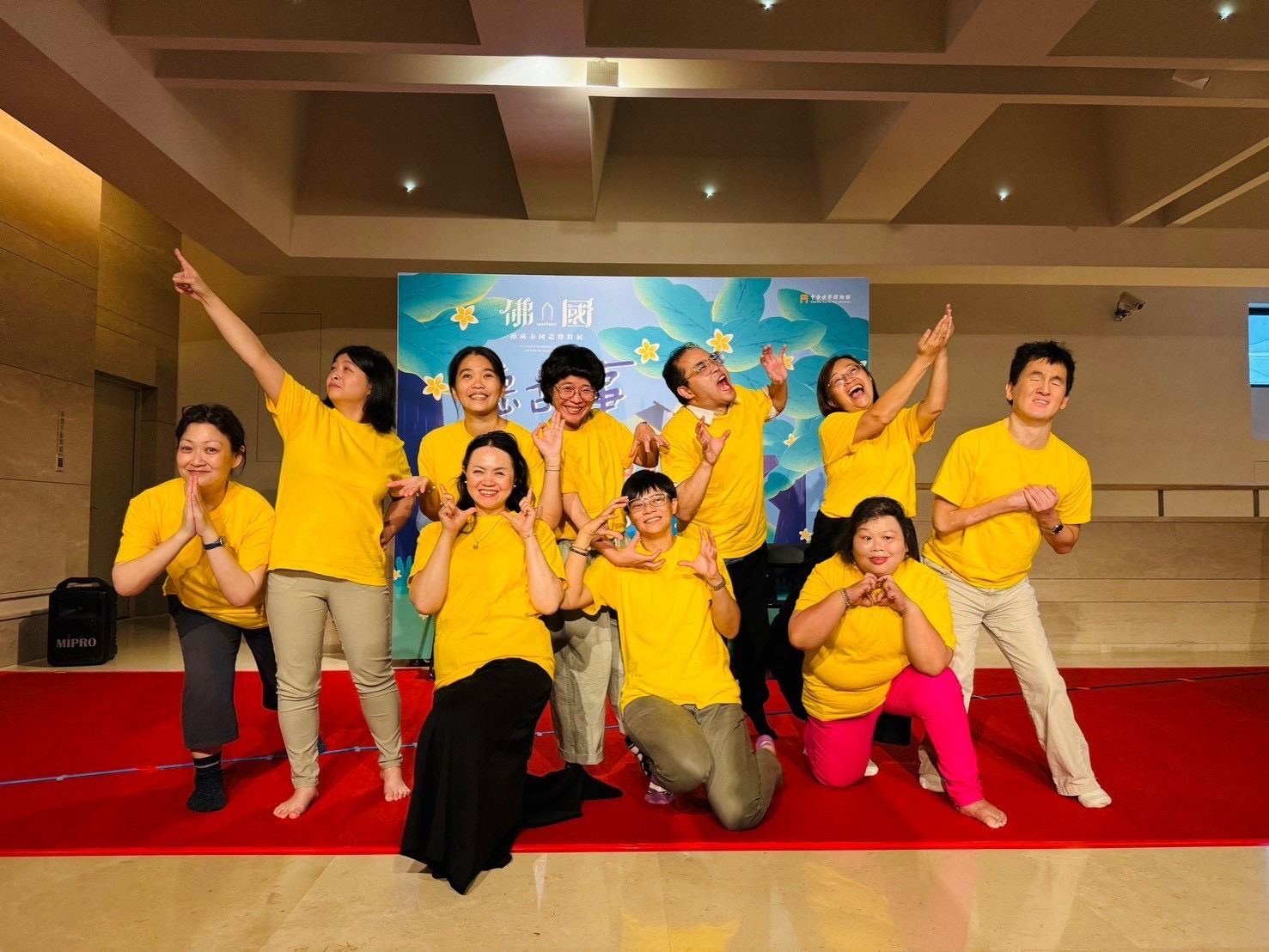 ���H���G�Զ��ѳX���x�@�ɳժ��]�A�O�@�����`�ת��������C