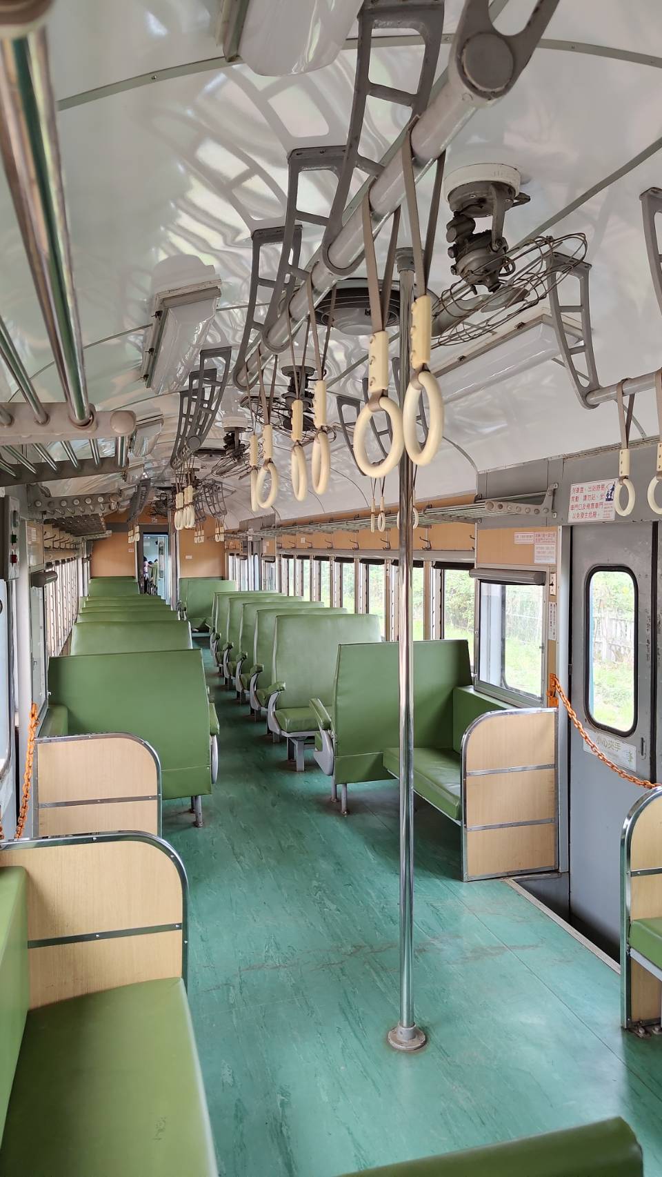 �U�٦L�ץJ���q�ԫ����q���[�C