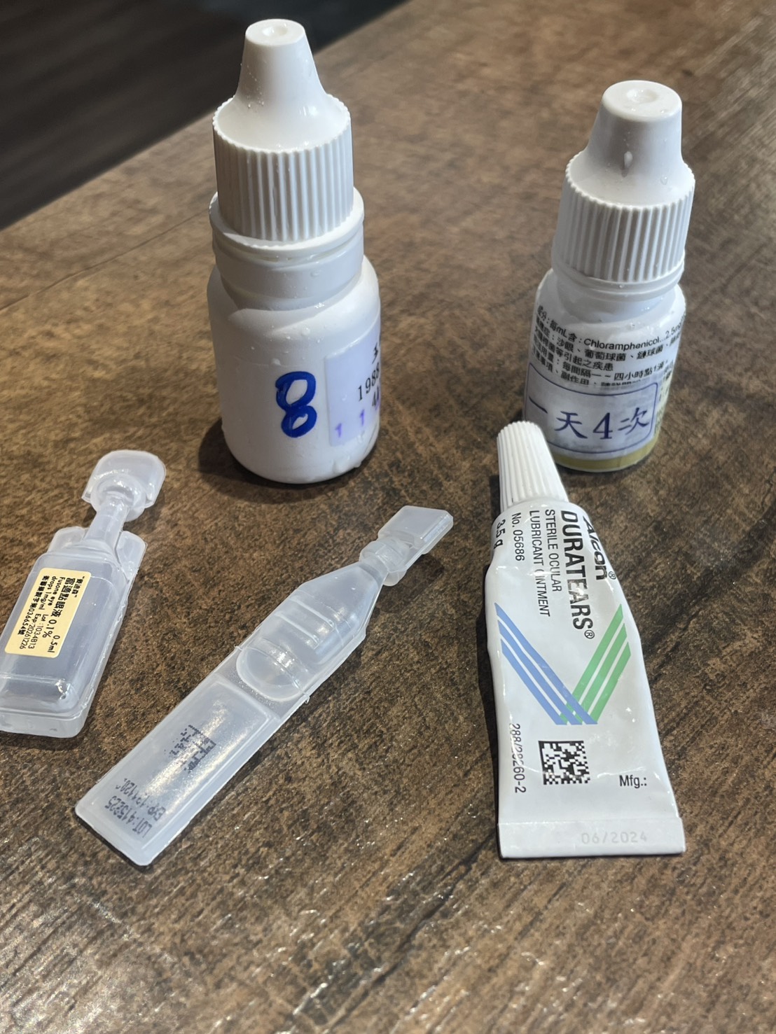 �L����������24�p�ɳ��B��}�֪��A�A�o�H����a�Ĥ��B�ĻI�ΦB�N����M�]�᭱��~�^�C